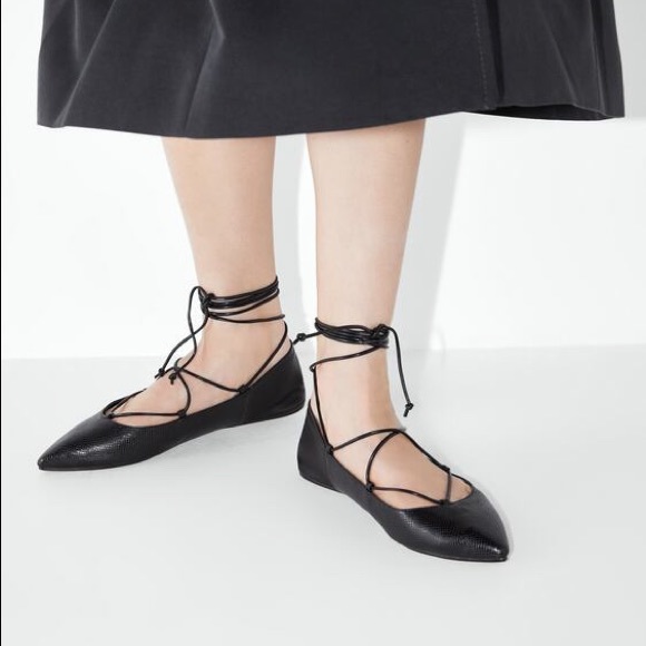 ZARA lace up pointy flats - Picture 2 of 3
